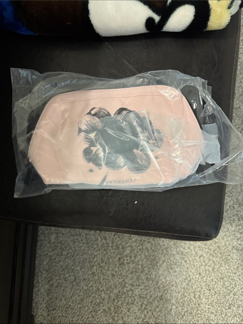 Viktor & Rolf Flowerbomb Cosmetic Pouch - Light Pink